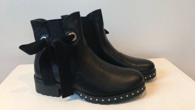Bow Boots
