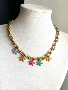 Bloom on Necklace - Gold